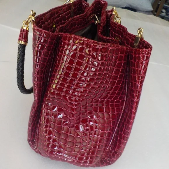 Red/Wine Pebble Texture 3 Section Shoulder Bag - Picture 3 of 11